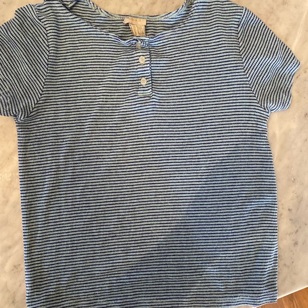 Forever21 t shirt striped. Girls size 11/12